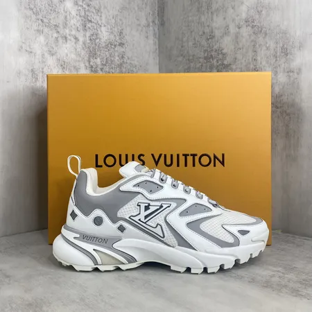 ルイヴィトン スニーカー