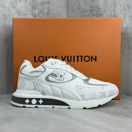 ルイヴィトン スニーカー