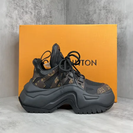 ルイヴィトン スニーカー