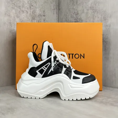 ルイヴィトン スニーカー