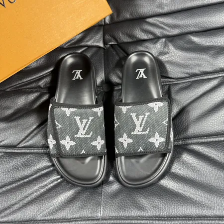 ルイヴィトン スリッパ