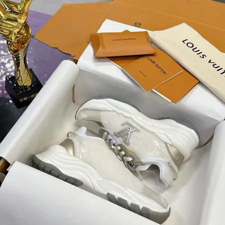 ルイヴィトン スニーカー