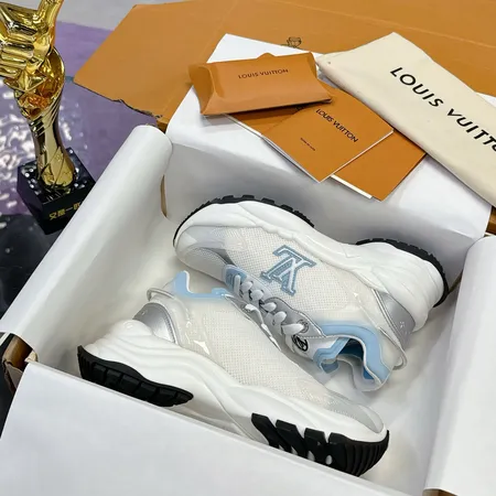 ルイヴィトン スニーカー