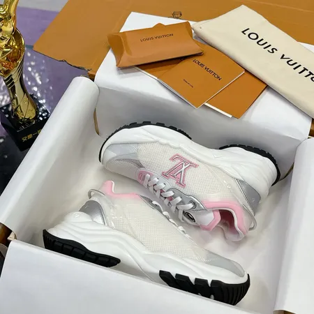 ルイヴィトン スニーカー