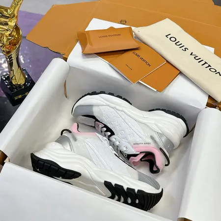 ルイヴィトン スニーカー