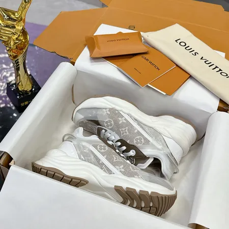 ルイヴィトン スニーカー