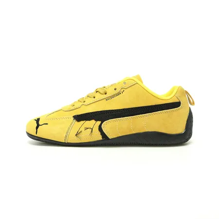 プーマ スニーカー