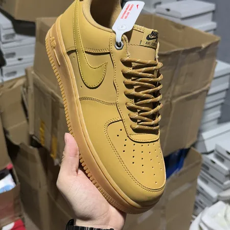 ナイキ カジュアルシューズ