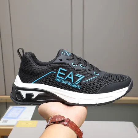 アルマーニ スニーカー