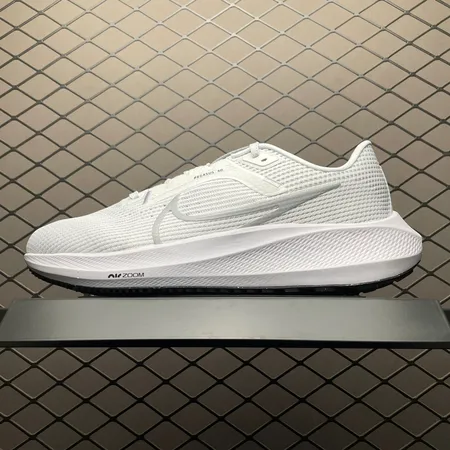 ナイキ スニーカー