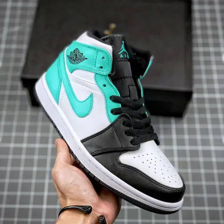 エアジョーダン スニーカー