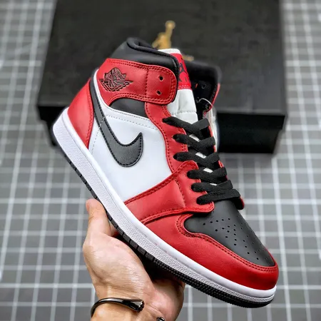 エアジョーダン スニーカー