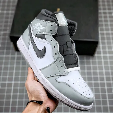 エアジョーダン スニーカー