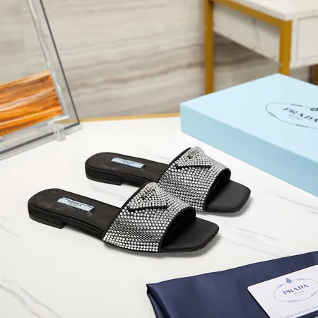 プラダ スリッパ