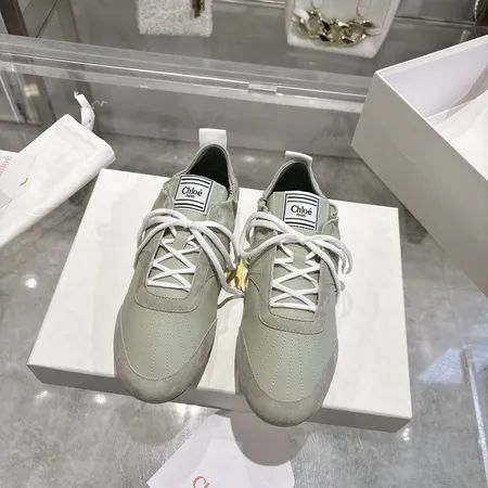 クロエ スニーカー