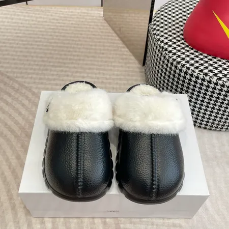 ロエベ スリッパ