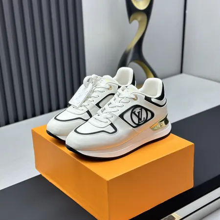 ルイヴィトン スニーカー