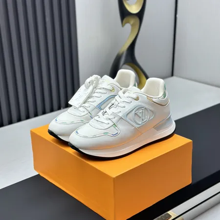 ルイヴィトン スニーカー