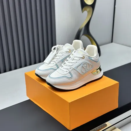 ルイヴィトン スニーカー