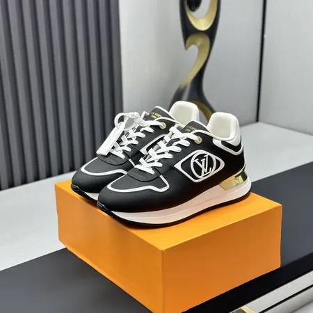 ルイヴィトン スニーカー