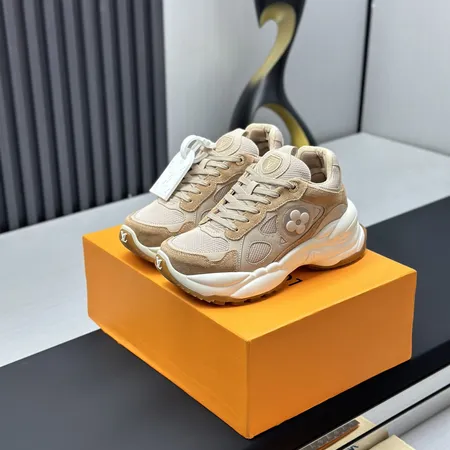 ルイヴィトン スニーカー