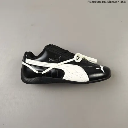 プーマ カジュアルシューズ