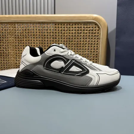 ディオール スニーカー