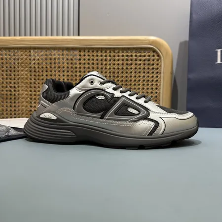 ディオール スニーカー