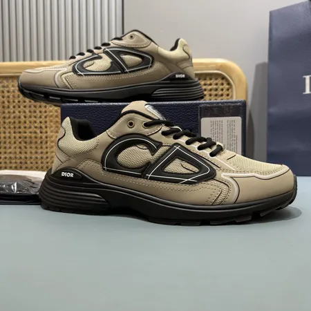 ディオール スニーカー