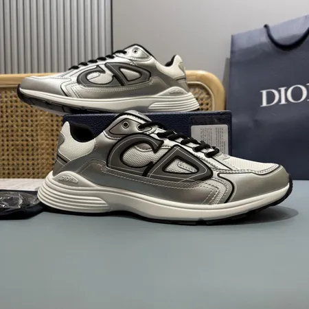 ディオール スニーカー