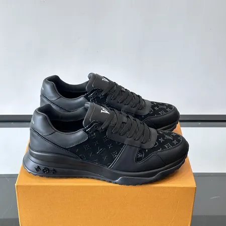 ルイヴィトン スニーカー