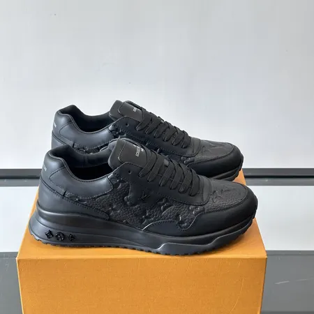 ルイヴィトン スニーカー