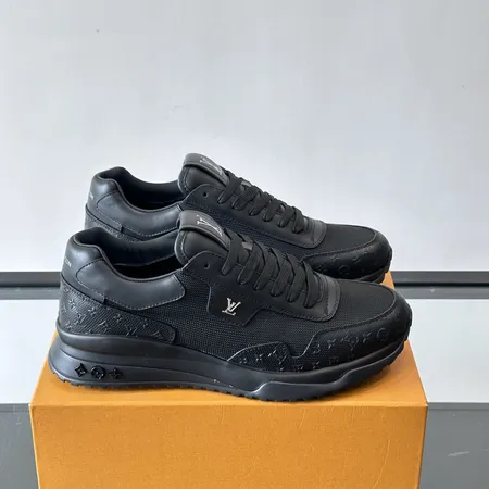 ルイヴィトン スニーカー