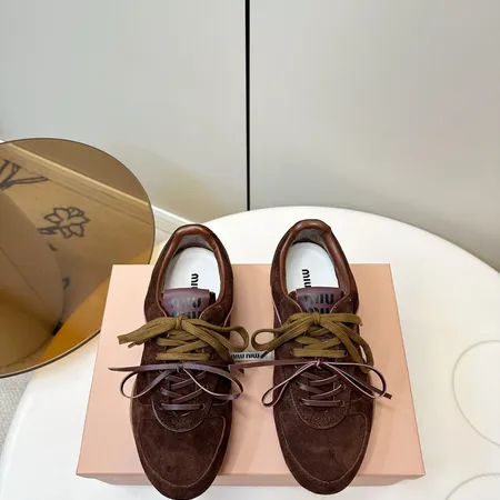 ミュウミュウ スニーカー