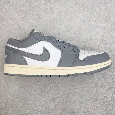 ナイキ カジュアルシューズ