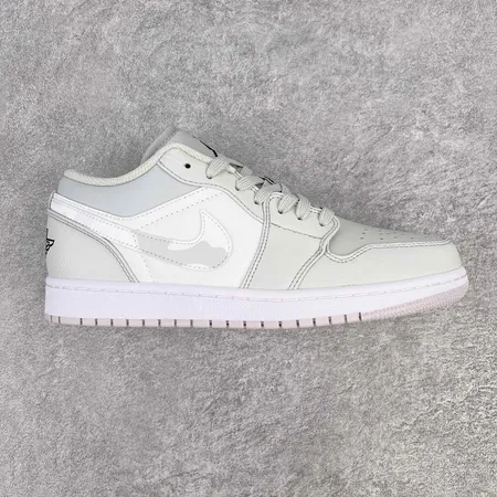 ナイキ カジュアルシューズ