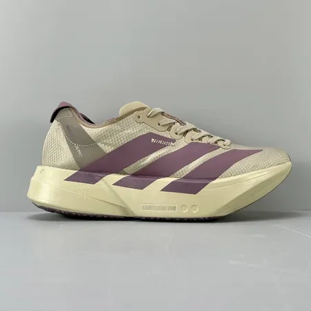 アディダス スニーカー