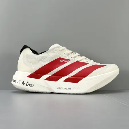 アディダス スニーカー