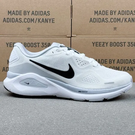 ナイキ スニーカー