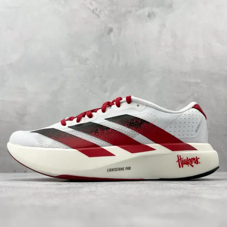 アディダス スニーカー