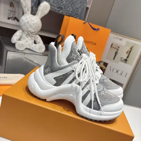 ルイヴィトン スニーカー