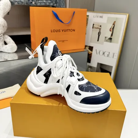 ルイヴィトン スニーカー