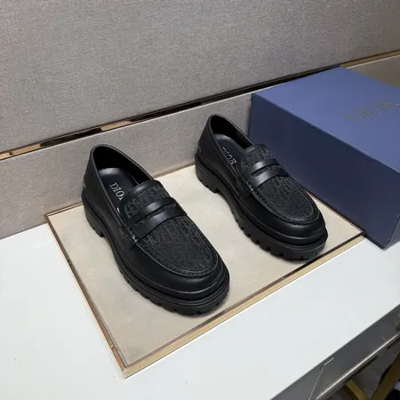 ディオール カジュアルシューズ