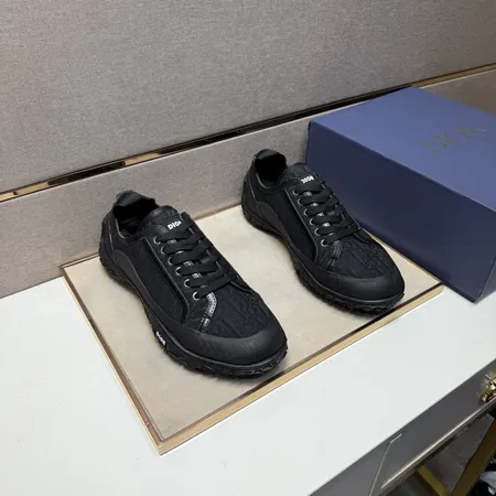 ディオール カジュアルシューズ