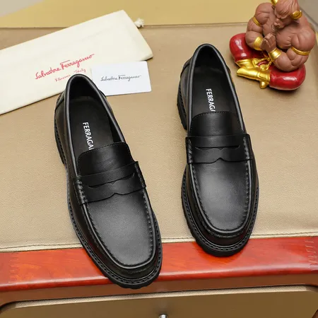 フェラガモ ビジネスシューズ