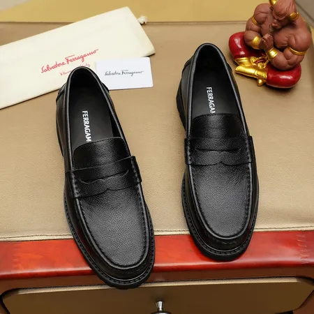 フェラガモ ビジネスシューズ