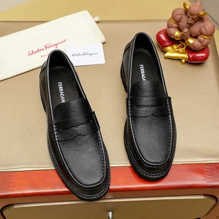 フェラガモ ビジネスシューズ