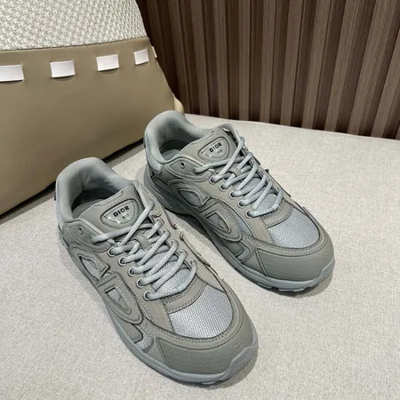 ディオール スニーカー