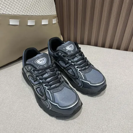 ディオール スニーカー