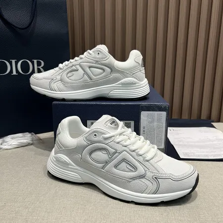 ディオール スニーカー